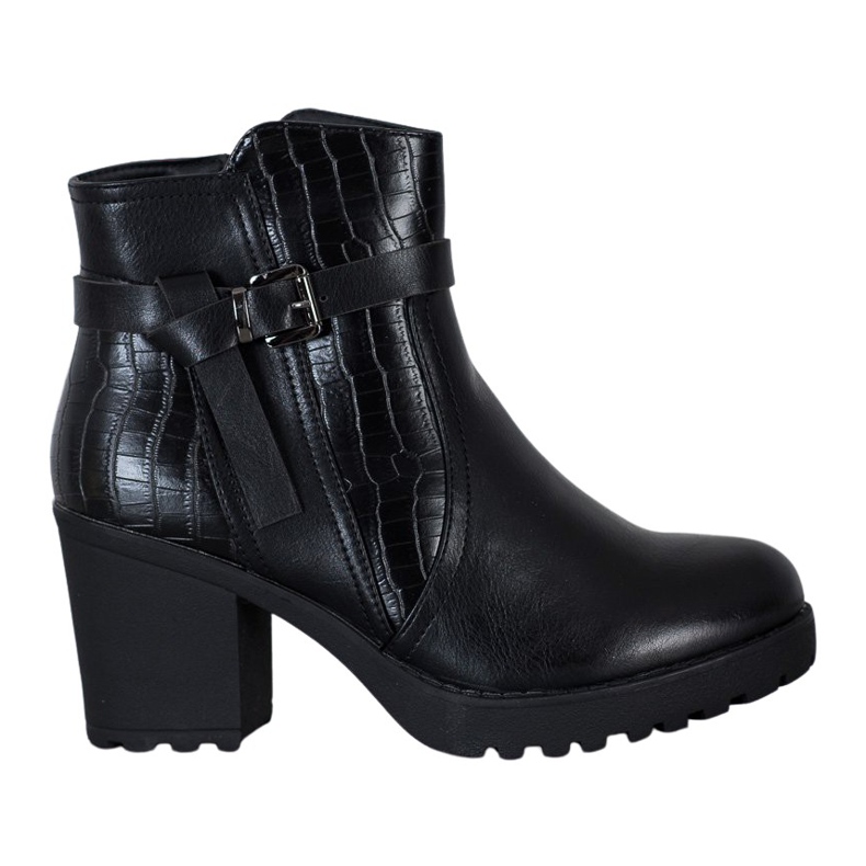 J. Star Comfortable Boots On The Platform black