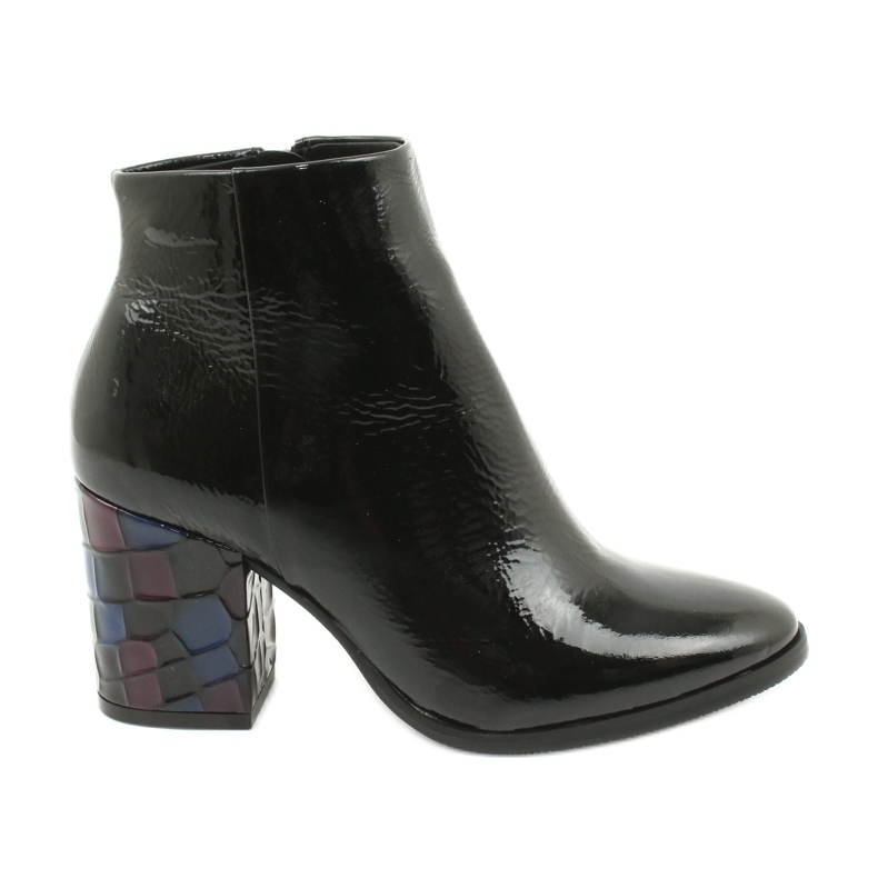 Lacquered women's boots black Kaniowski 3543 Lacquered women's boots black Kaniowski 3543