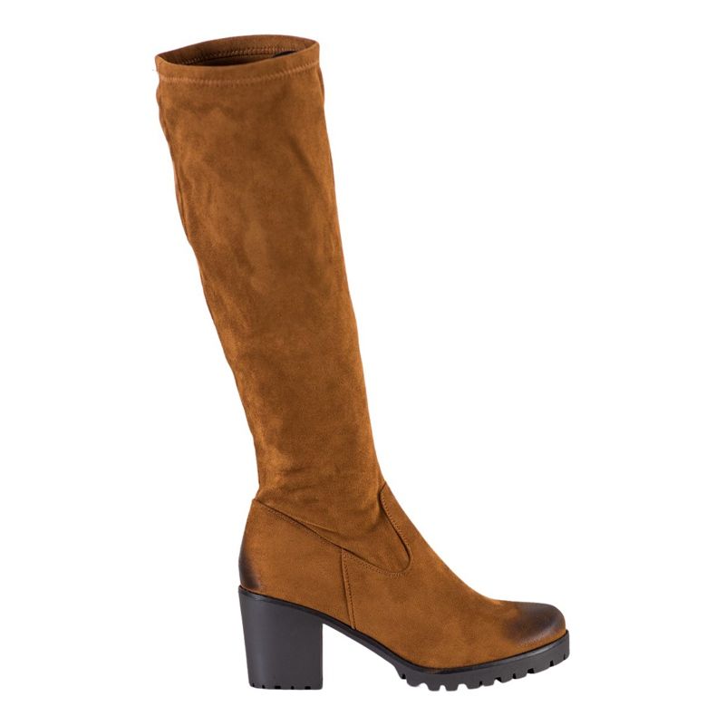 Boots On The VINCEZA Platform