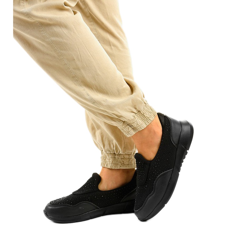 Black B84 slip-on sports shoes