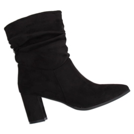 Black 5582 Black sloping boots