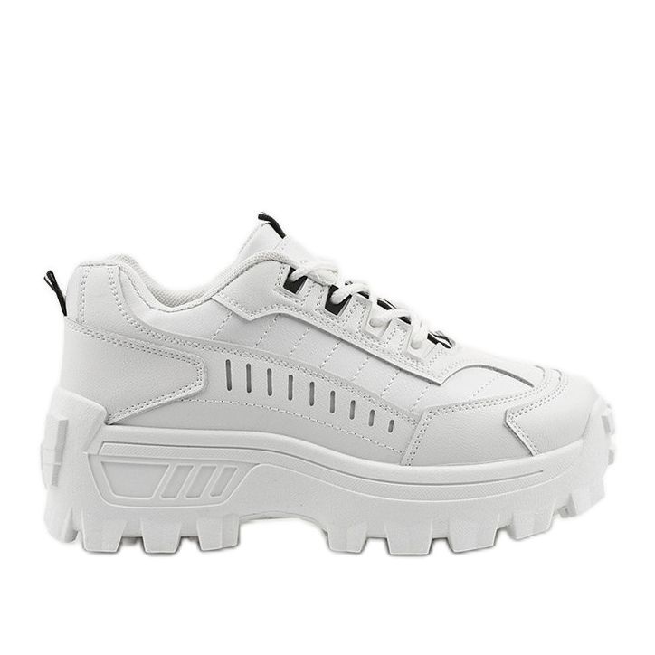 Pereipheme trendy white sports shoes Pereipheme trendy white sports shoes