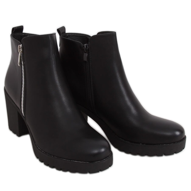 Black boots with wide heels Q8AX1568-08 Black