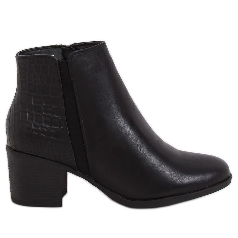 Black wide-heeled boots HFN-0759 Black