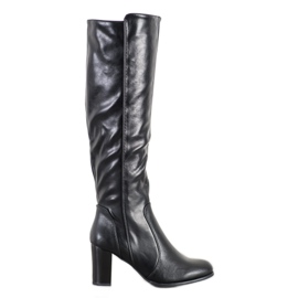SHELOVET Boots On A Pillar black