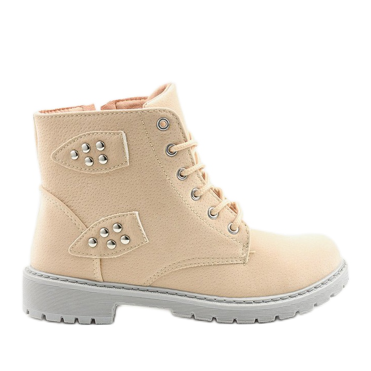 Beige boots with a Delothia zipper