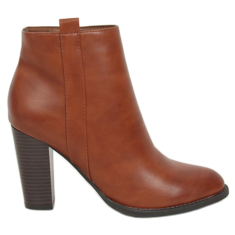 Classic boots on the post camel UK08P Camel brown