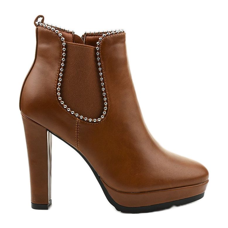 Brown ankle boots with a zipper and Circus elastic
