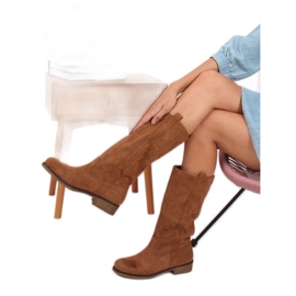 Boots with a straight camel ST-19P Camel uppers brown