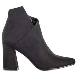 SHELOVET Asymmetrical boots on a post black