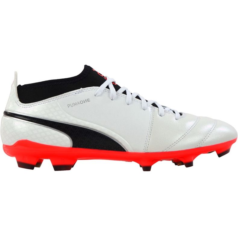Football boots Puma One 17.1 Fg 104062 01 white Football boots Puma One 17.1 Fg 104062 01 white