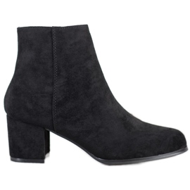 Danic Black Boots On High Heels