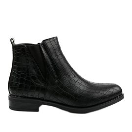 Black boots with a zipper from Chesser