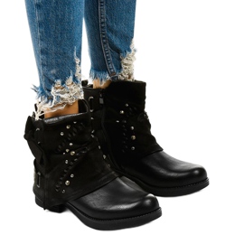 Black insulated boots from Lailea