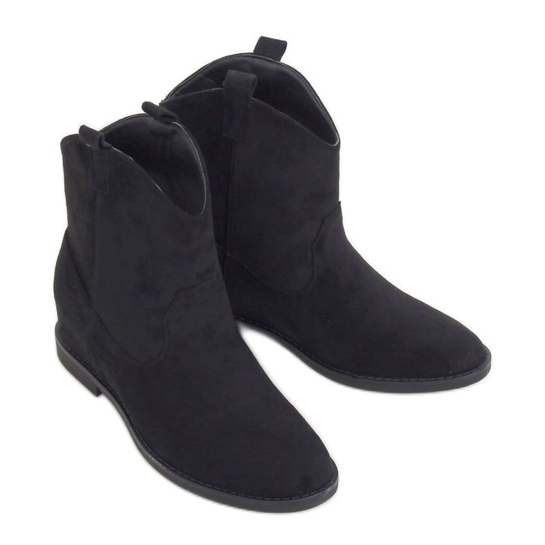 Cowboy boots on a hidden wedge black J936 Black