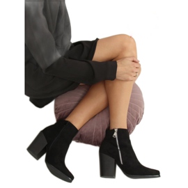 Black wide-heeled boots TX-1873 Black