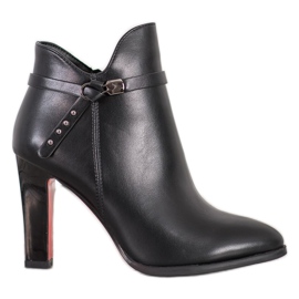 Goodin Boots With Red Soles black