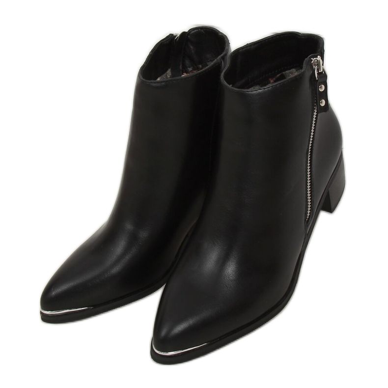 Boots almond black toe caps 88168 Black