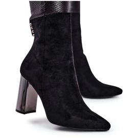Women's Boots On A Heel Black Trens