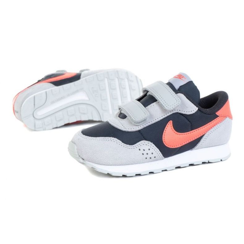 Nike Md Valianty K CN8560-004 shoe pink