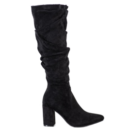 Bestelle Stylish suede boots black