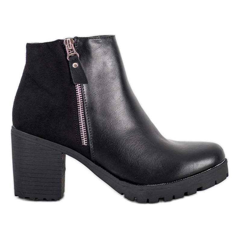 Queen Vivi Fashionable Black Boots