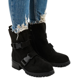 Black women's insulated boots from Irinrahne