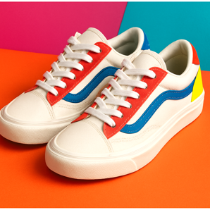 Retro sneakers - Return of the 1990s in the world of sports footwear