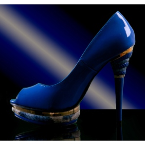 How did high heels enter the canon of women's fashion?