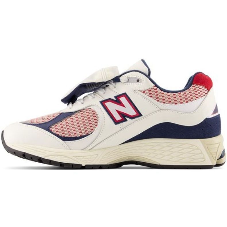 New Balance M2002 Rve M NBM2002RVE shoes white 1
