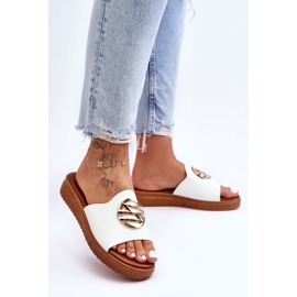 Women's Sandals With White Secrets Decoration 2