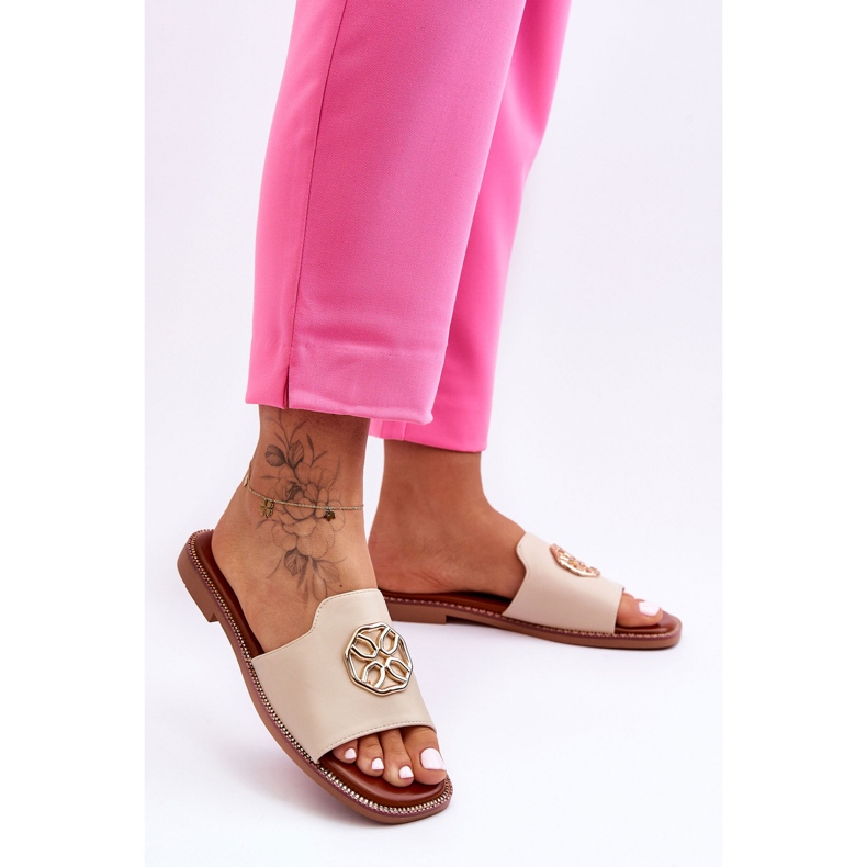 Women's Classic Flat Heel Sandals Beige Larotte 2