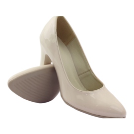 ZUZA 128 lacquered pumps beige 3