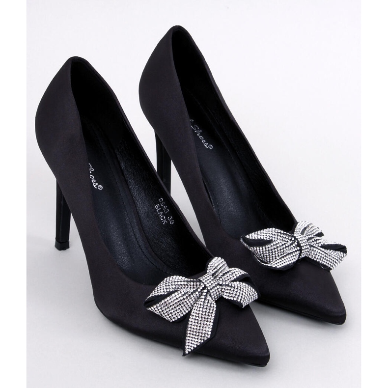 Satin pins with a bow from Trini Black 1