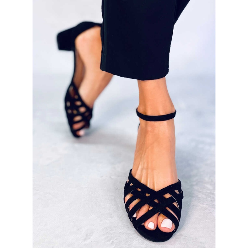 Seastar Kermel Black low heel sandals 2