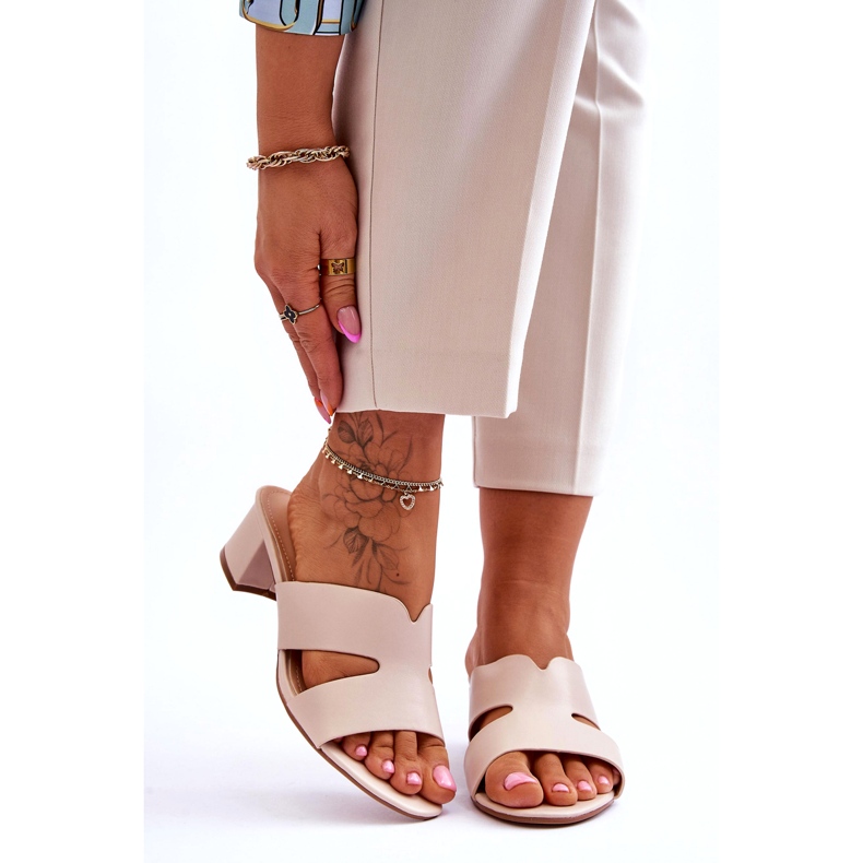 Classic Beige Leather Low Heel Flip-Flops 1