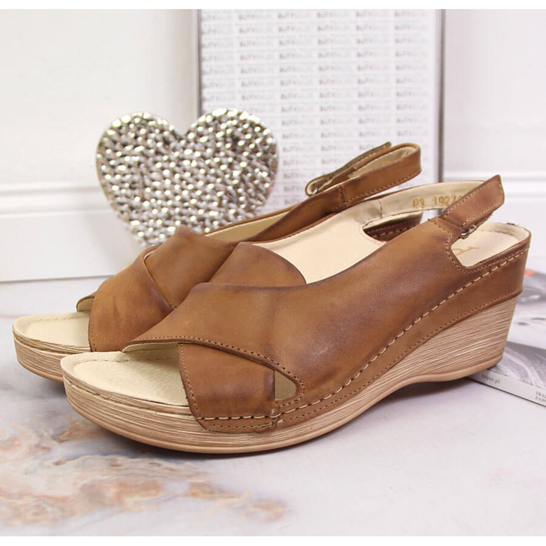 Brown leather wedge sandals from Dolce Pietro 2
