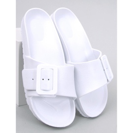 Rubber slides with a Romero White buckle 1
