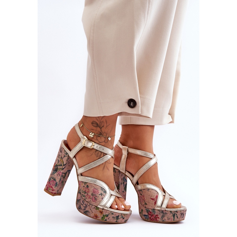 Leather Sandals On Heels Maciejka 06084-25 Gold golden 1