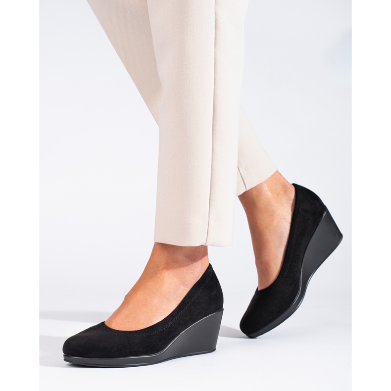 SHELOVET Classic wedge pumps black 1