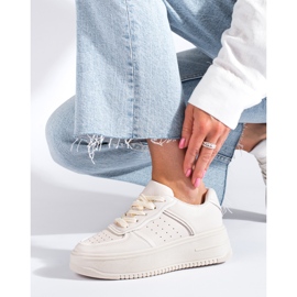 Cream sneakers on a high platform from Shelovet beige 1
