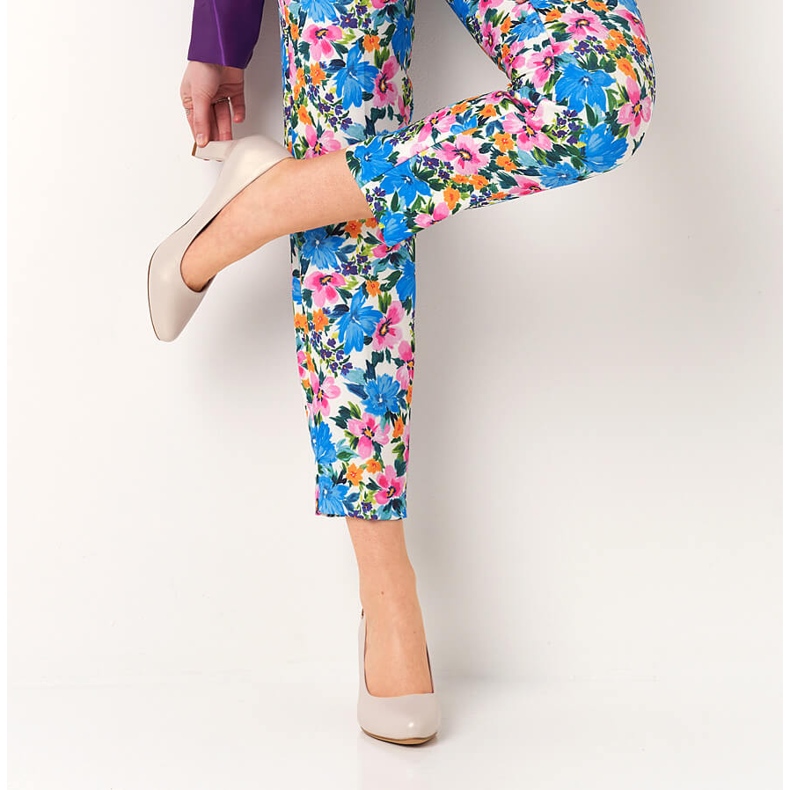 Pumps on a pearly Sergio Leone post beige 1