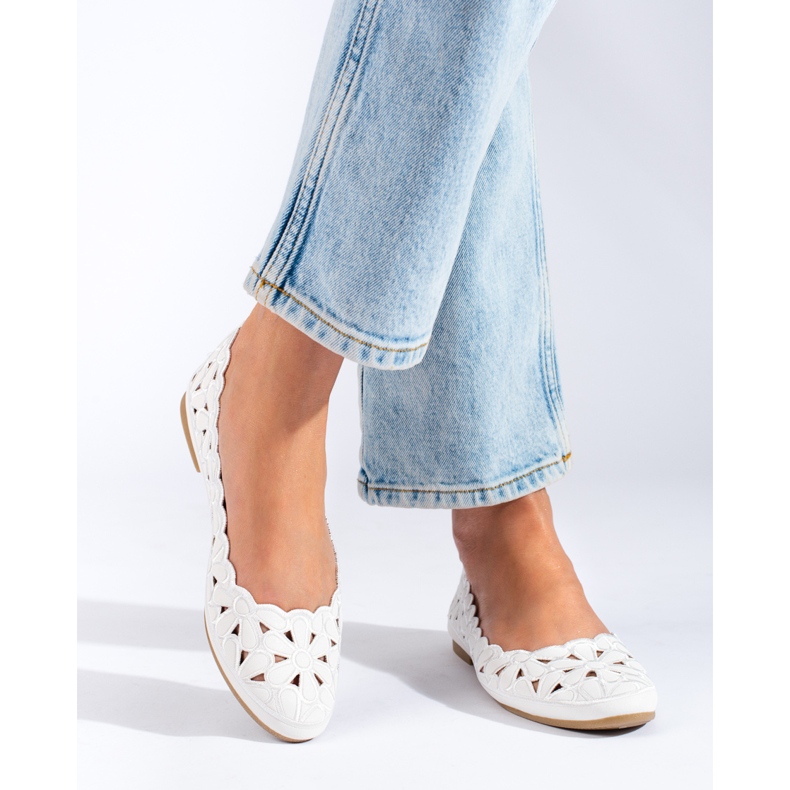 Openwork women's white Shelovet ballerinas 1