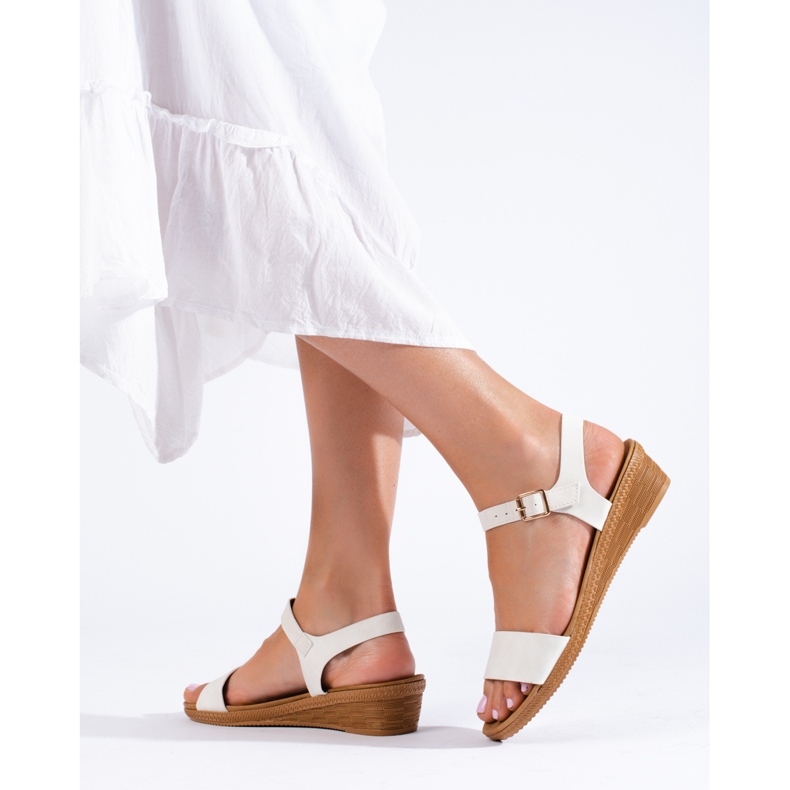 Women's platform sandals white Shelovet 1