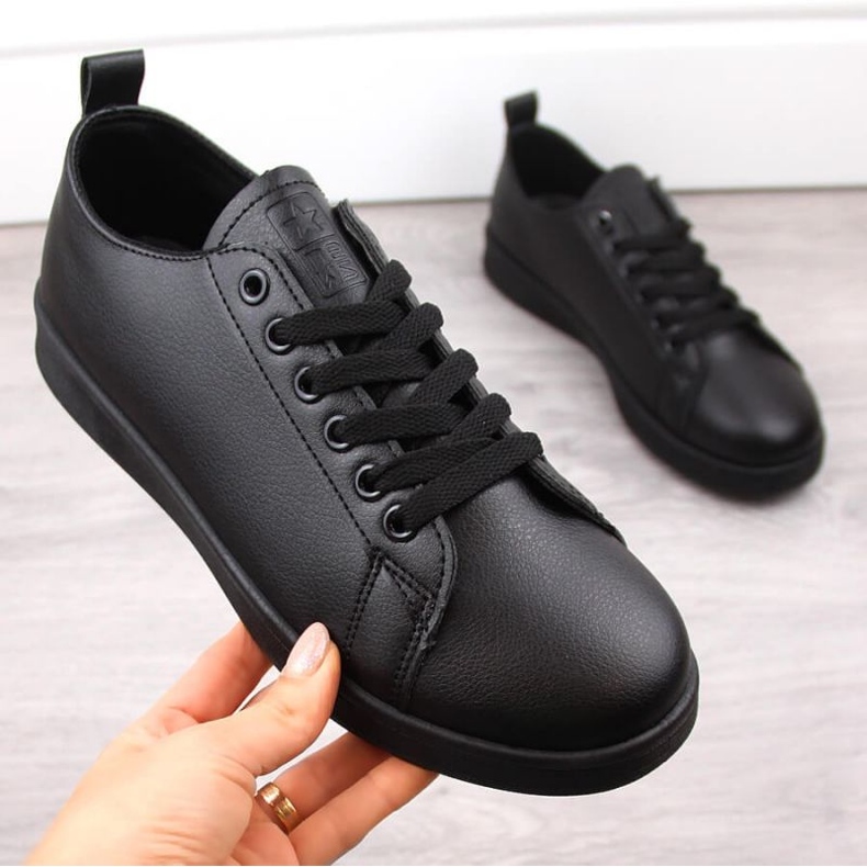Sports shoes News W EVE433A black 1