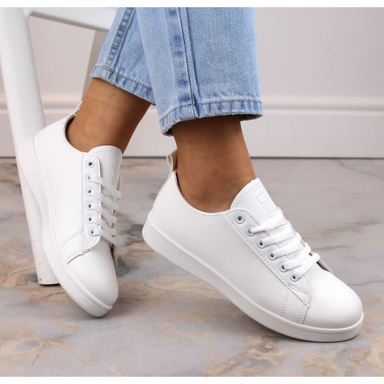 Sports shoes News W 23SP02-5786 white 2