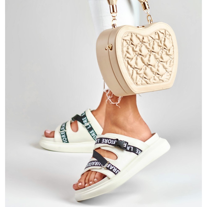 Stylish white slippers from La.Fi 1