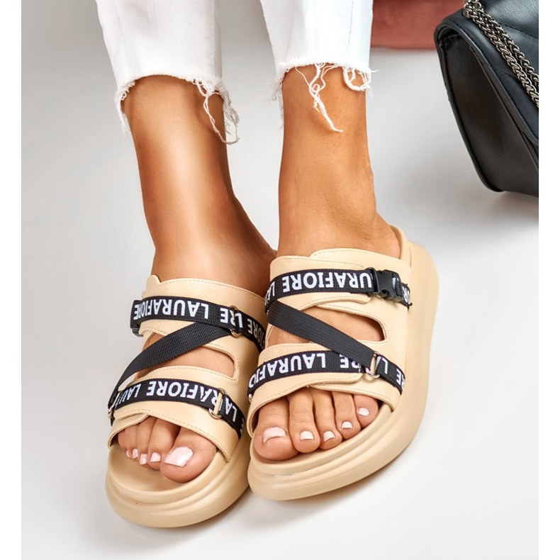 Stylish beige slippers from La.Fi 1