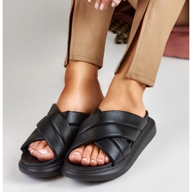 La.Fi Classic black slippers 1 La.Fi Classic black slippers 1