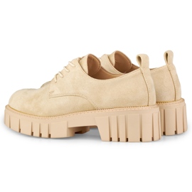 Beige platform shoes 1